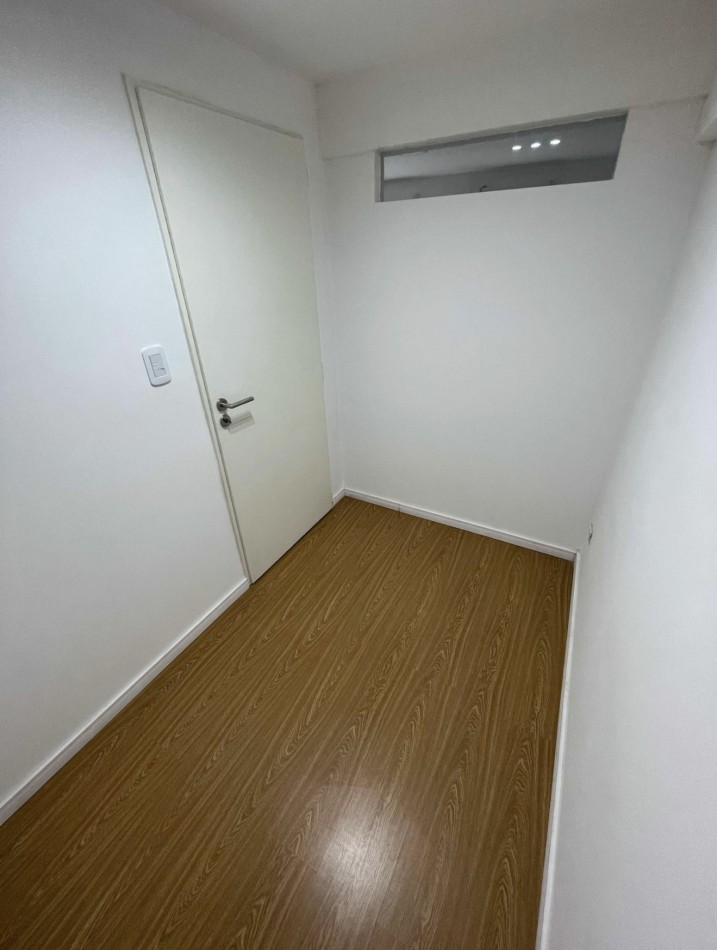 CIUDAD DE LA PAZ 3500, VENTA DEPARTAMENTO DE TRES AMBIENTES