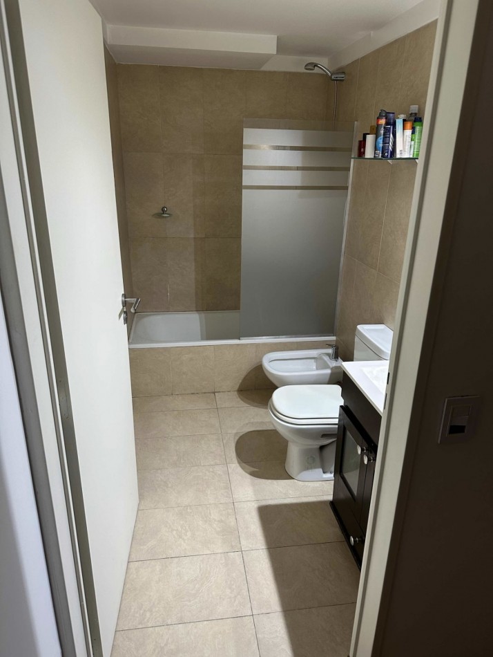 CIUDAD DE LA PAZ 3500, VENTA DEPARTAMENTO DE TRES AMBIENTES