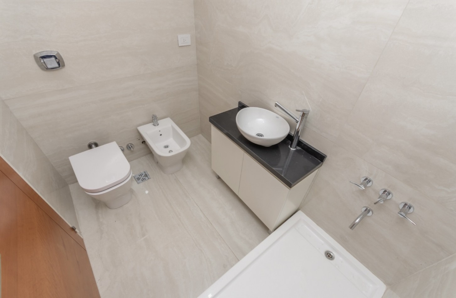 BILLINGHURST 1500, VENTA PISO DE CUATRO AMBIENTES CON DEPENDENCIA