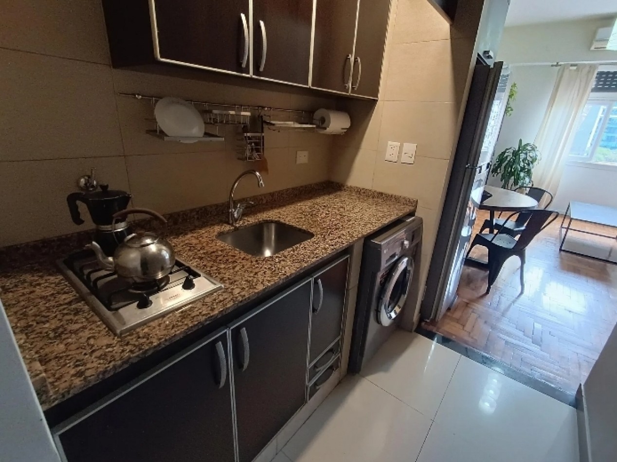 Carlos Pellegrini 1100, Venta 1 AMB y MEDIO DIVISIBLE. Entre Av Santa Fe y M.T.de Alvear 