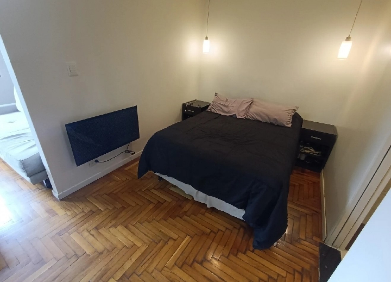 Carlos Pellegrini 1100, Venta 1 AMB y MEDIO DIVISIBLE. Entre Av Santa Fe y M.T.de Alvear 