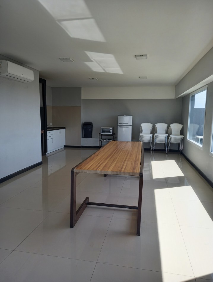 AV. BEIRO 4500, VENTA DEPARTAMENTO DE CUATRO AMBIENTES CON DEPENDENCIA