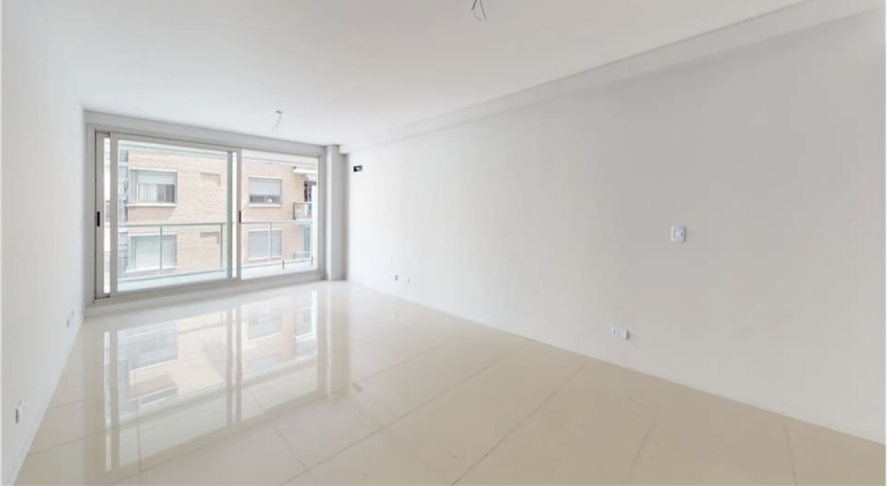 AV. DEL LIBERTADOR 5700, VENTA DEPARTAMENTO DE CUATRO AMBIENTES CON DEPENDENCIA DE SERVICIO