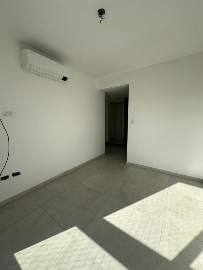 AV. NAZCA 4600, VENTA SEMI-PISO TRES AMBIENTES CON DOS BAÑOS