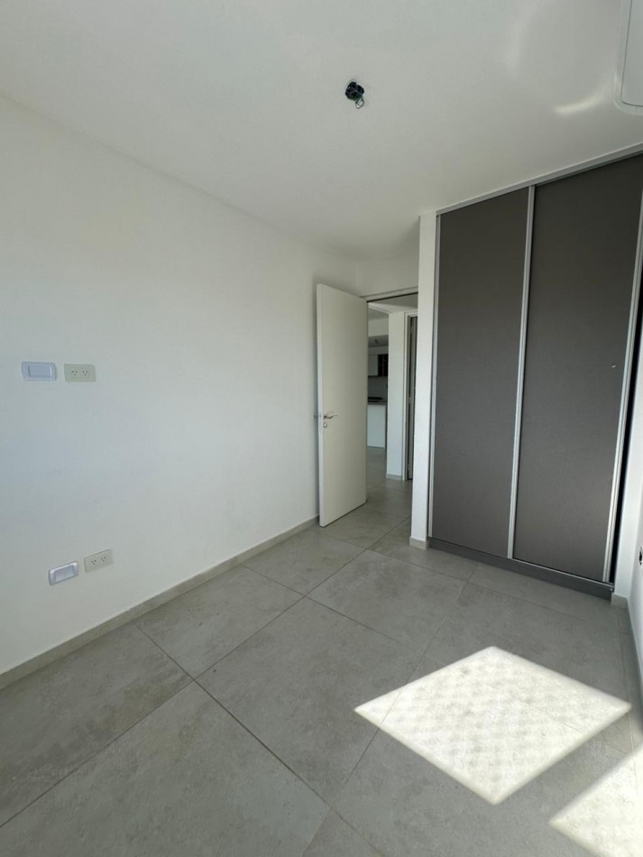 AV. NAZCA 4600, VENTA SEMI-PISO TRES AMBIENTES CON DOS BAÑOS