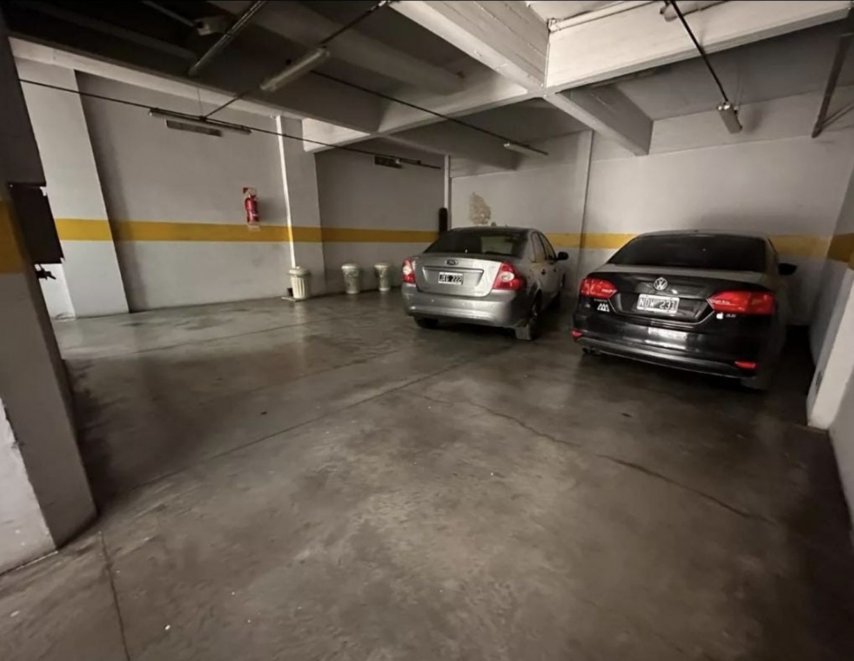 AV. AVELLANEDA 800, VENTA DEPARTAMENTO DE DOS AMBIENTES CON COCHERA
