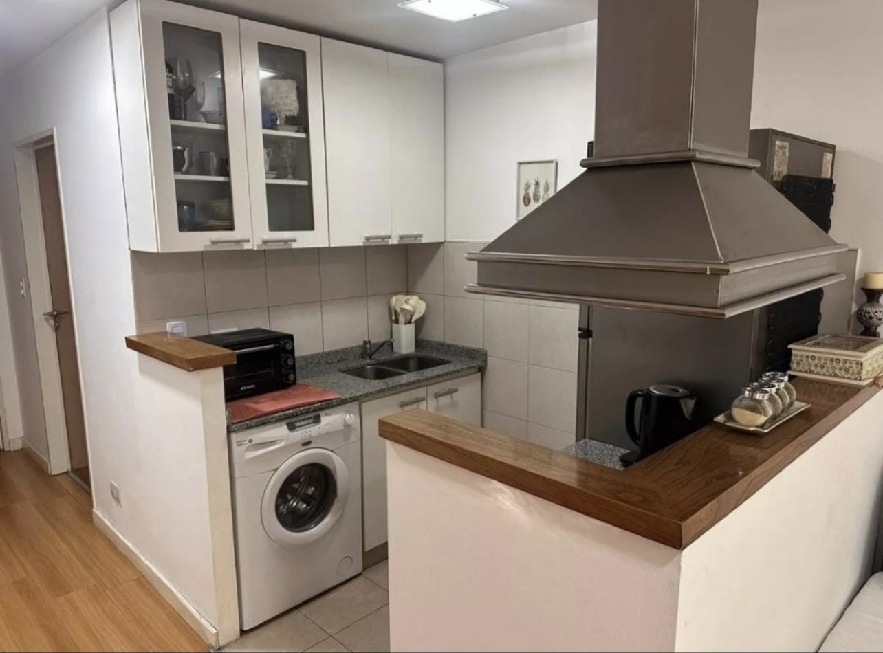 AV. AVELLANEDA 800, VENTA DEPARTAMENTO DE DOS AMBIENTES CON COCHERA