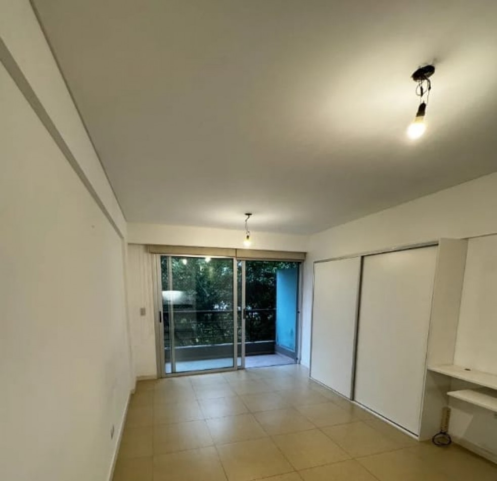 RUIZ HUIDOBRO 4600. Venta, Excelente depto 1 amb al frente c/AMPLIO BALCON EDIFICIO CATEGORIA , 2 AÑOS DE ANTIGUEDAD, Av Balbin Av Triunvirato, Zona de Muchos  Espacio Verdes