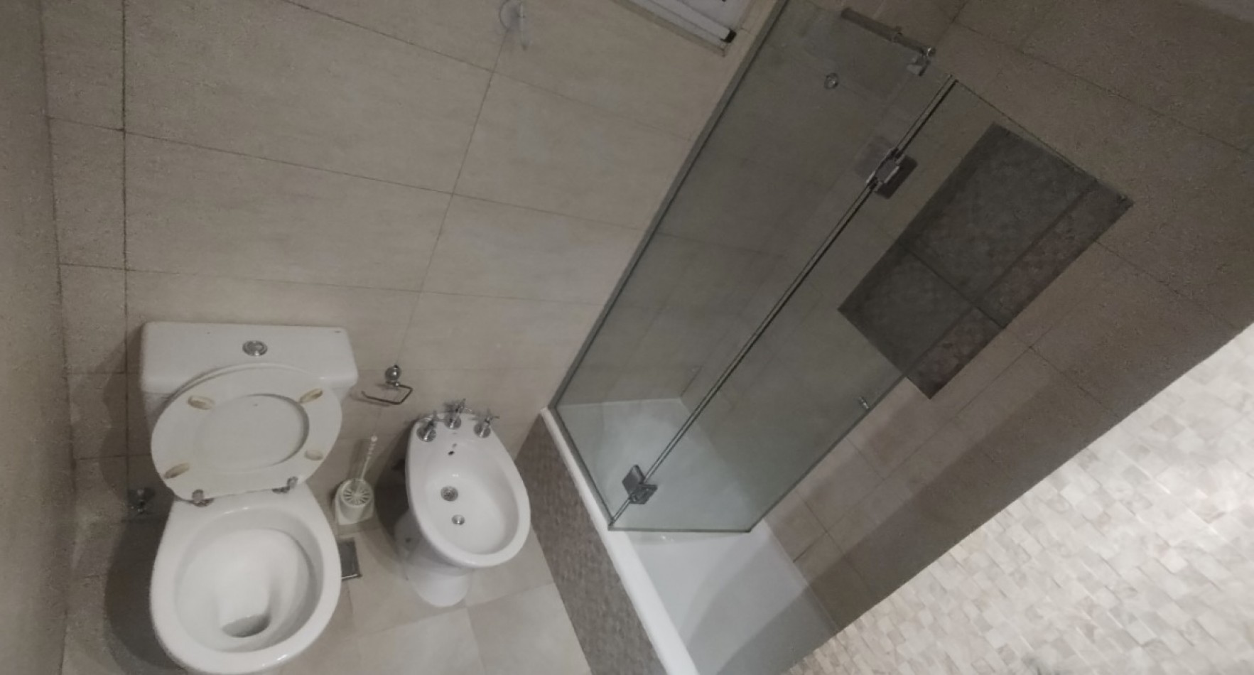 LARREA 1300, VENTA DEPARTAMENTO DE TRES AMBIENTES