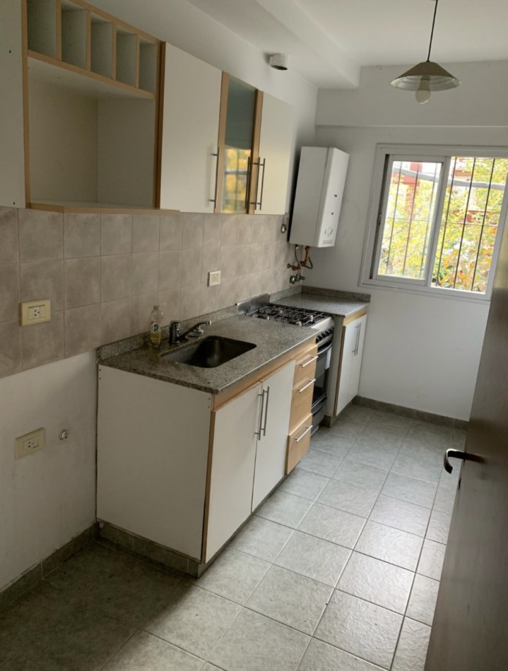 CARLOS ANTONIO LOPEZ 3500, VENTA DEPARTAMENTO DE DOS AMBIENTES 