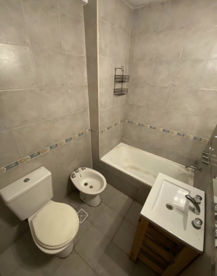 CARLOS ANTONIO LOPEZ 3500, VENTA DEPARTAMENTO DE DOS AMBIENTES 