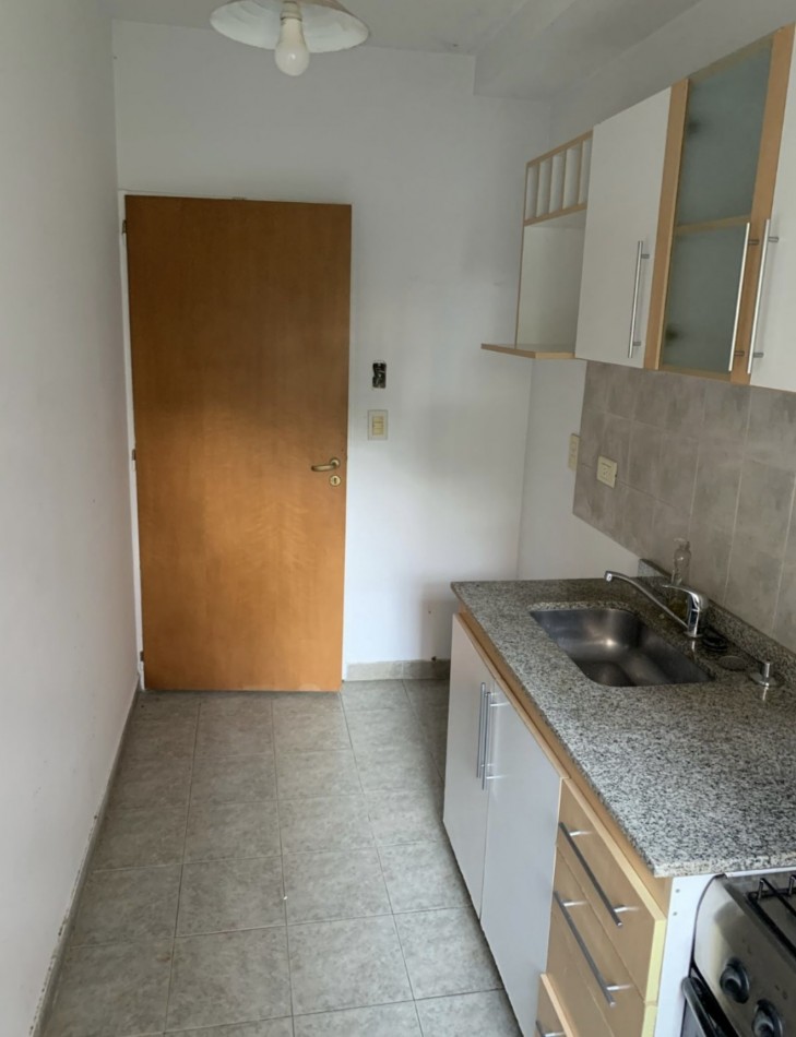 CARLOS ANTONIO LOPEZ 3500, VENTA DEPARTAMENTO DE DOS AMBIENTES 