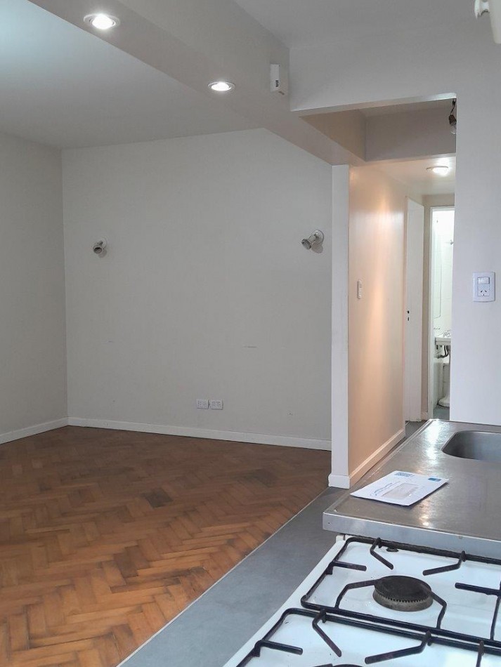 TUCUMAN 700, VENTA 2 AMBIENTES IMPECABLES