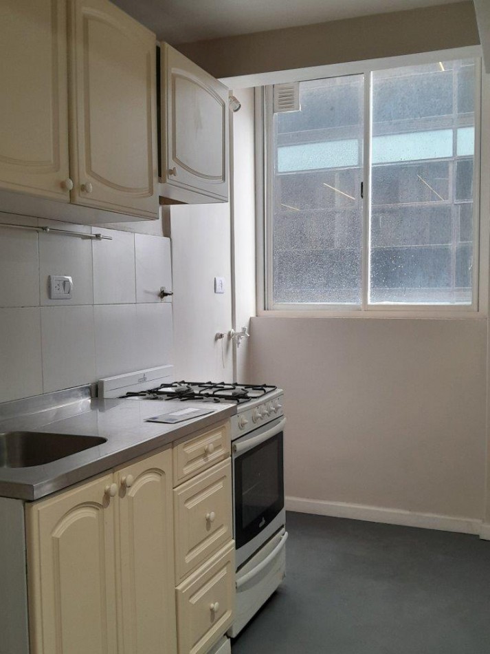 TUCUMAN 700, VENTA 2 AMBIENTES IMPECABLES