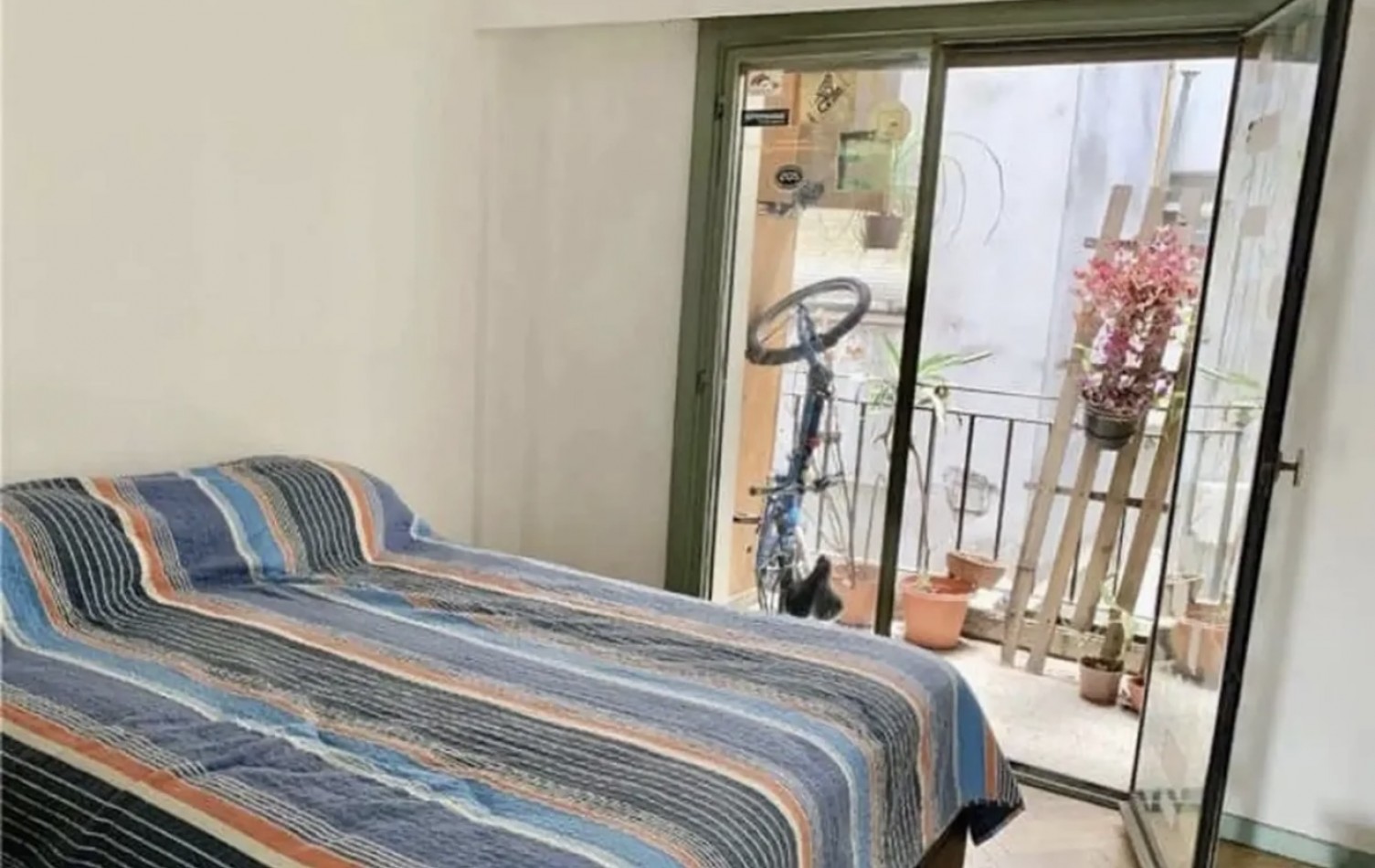 MARIO BRAVO 100, VENTA DEPARTAMENTO DE CUATRO AMBIENTES