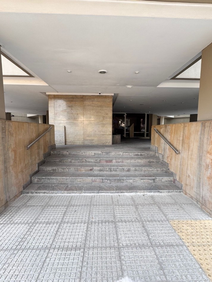 NAVARRO 4400, VENTA PISO DE CUATRO AMBIENTES CON COCHERA Y DEPENDENCIA