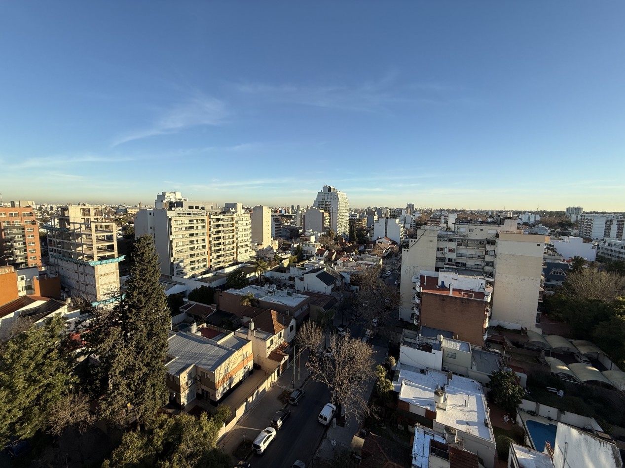 NAVARRO 4400, VENTA PISO DE CUATRO AMBIENTES CON COCHERA Y DEPENDENCIA
