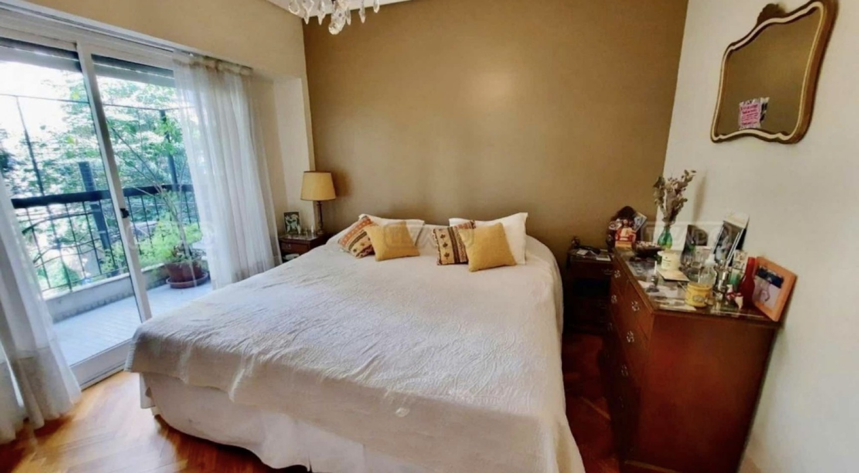 PAUNERO 2700, VENTA PISO DE CUATRO AMBIENTES CON DEP (Estilo)