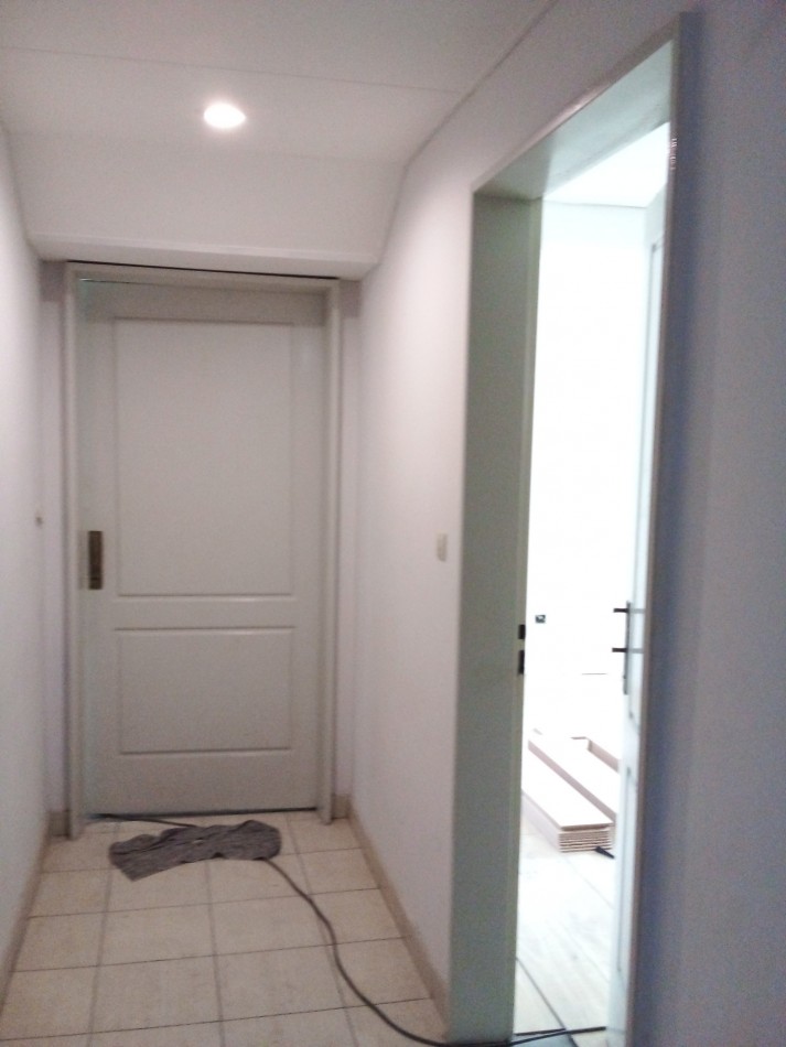 PERON 4100, VENTA 2 AMB A NUEVO