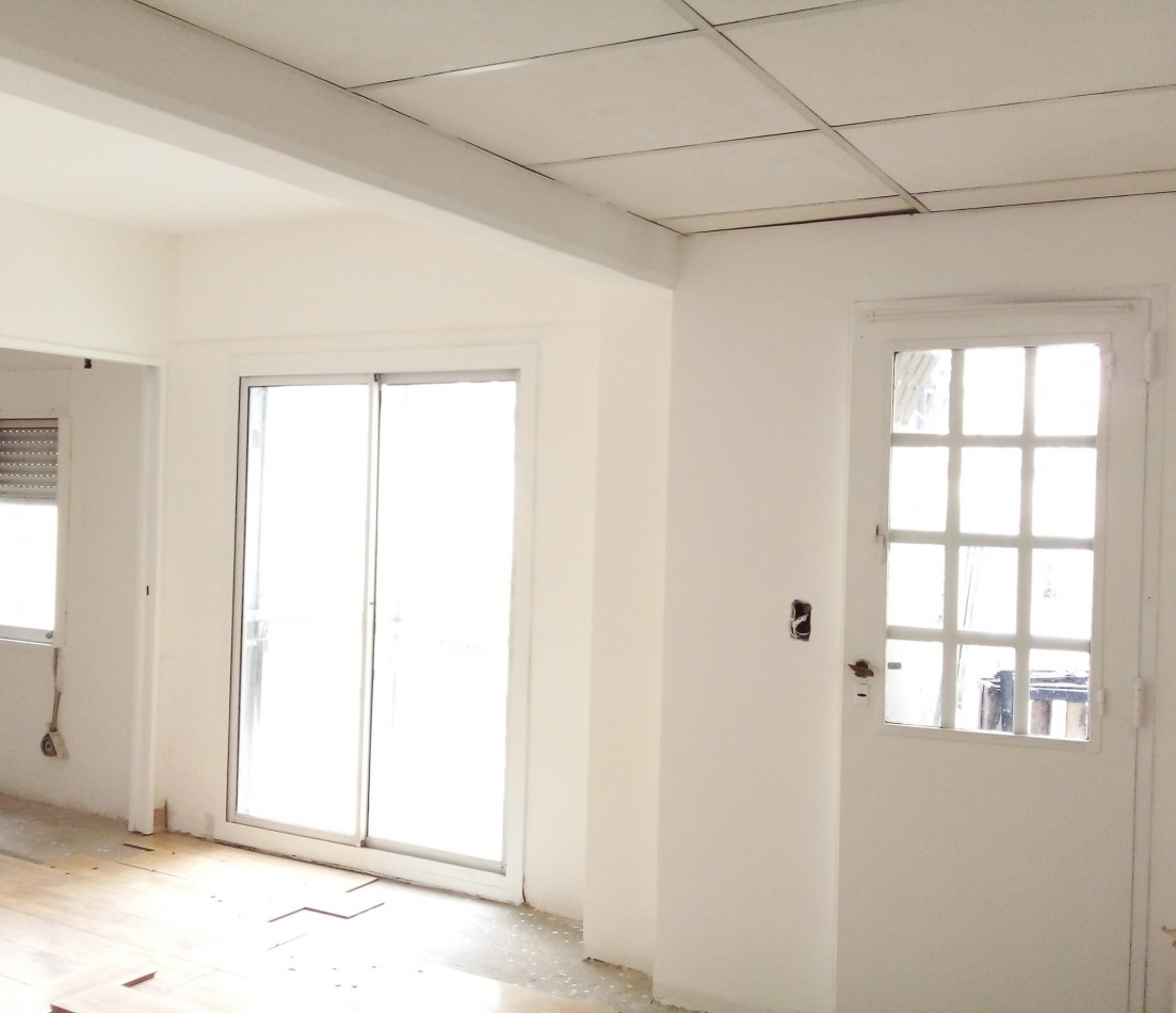 PERON 4100, VENTA 2 AMB A NUEVO