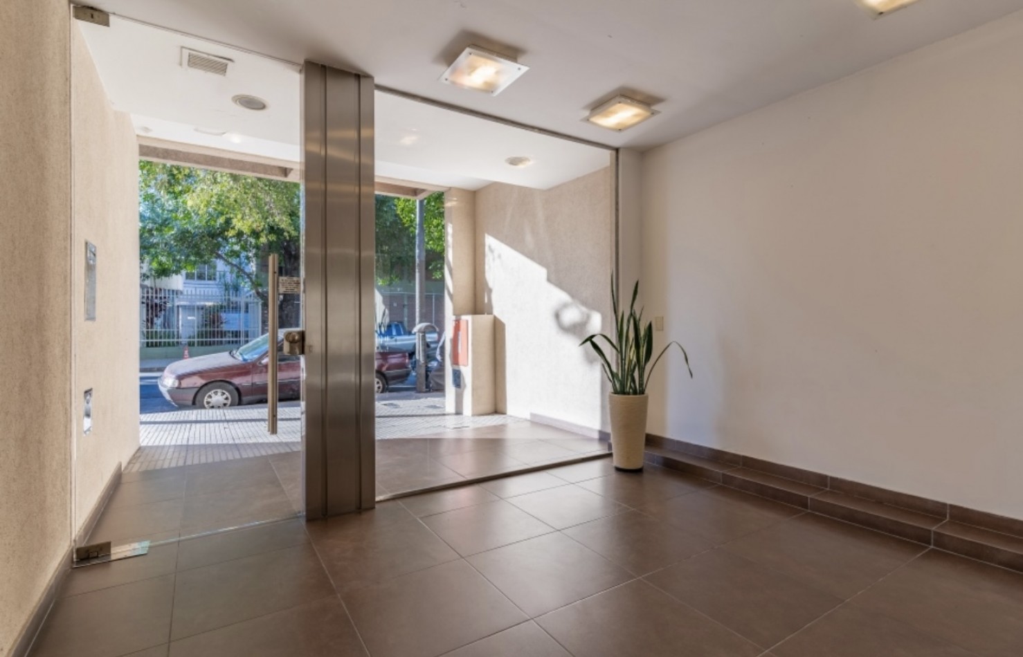 LUIS VIALE 2000, VENTA DEPARTAMENTO DE UN AMBIENTE 
