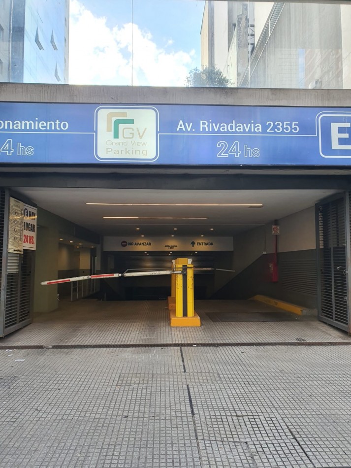 AV. RIVADAVIA 2300, VENTA COCHERAS EN ZONA COMERCIAL