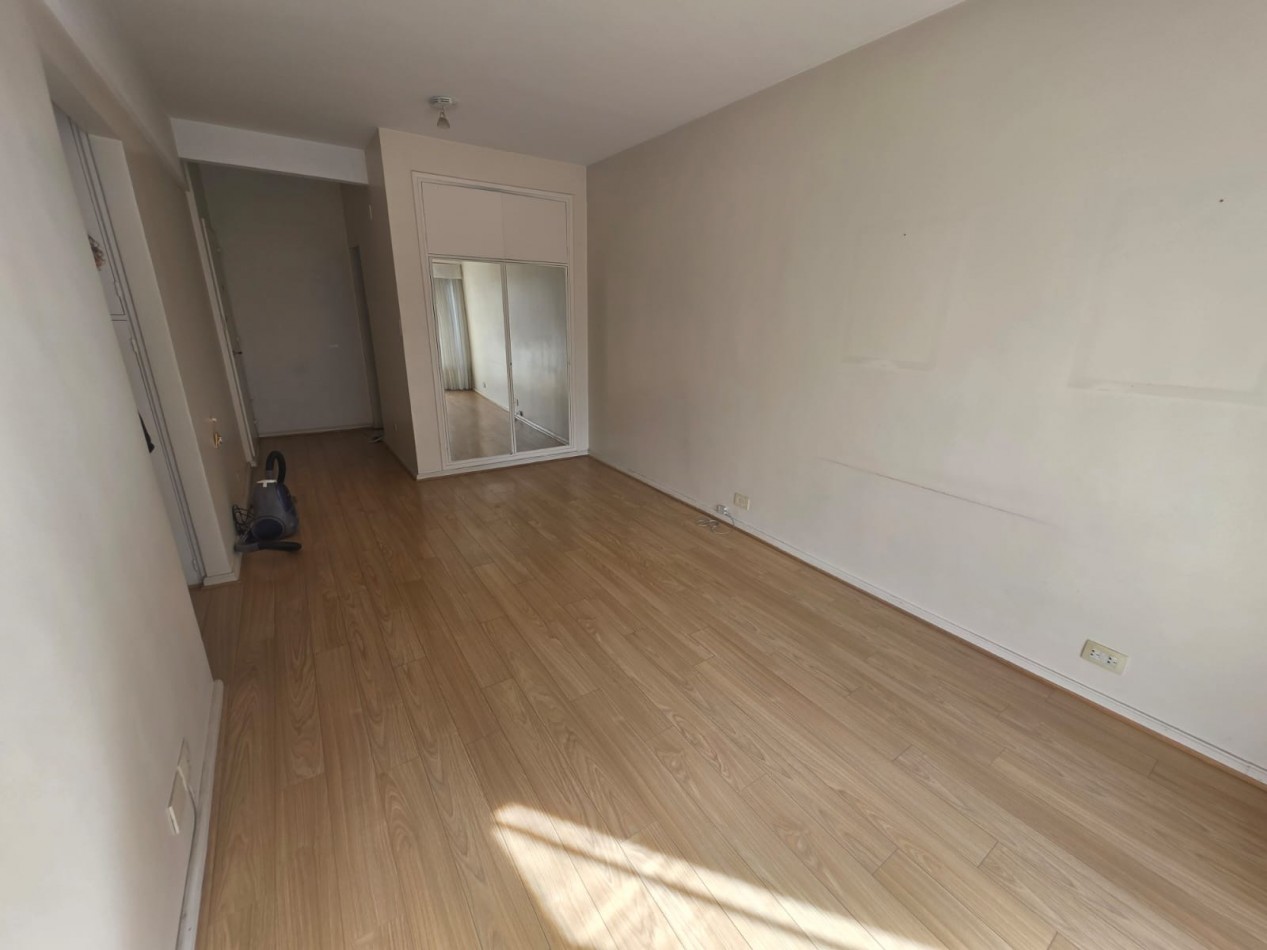 CABELLO 3800, VENTA DEPARTAMENTO DE DOS AMBIENTES 