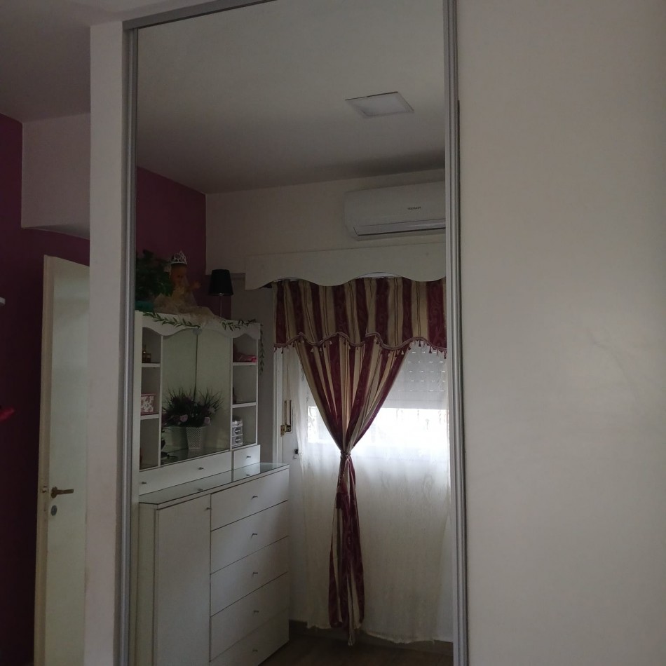 PASAJE GIBRALTAR 5400, VENTA PH DE TRES AMBIENTES