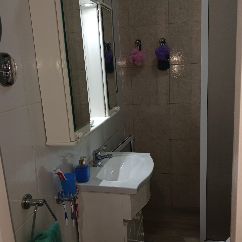 PASAJE GIBRALTAR 5400, VENTA PH DE TRES AMBIENTES