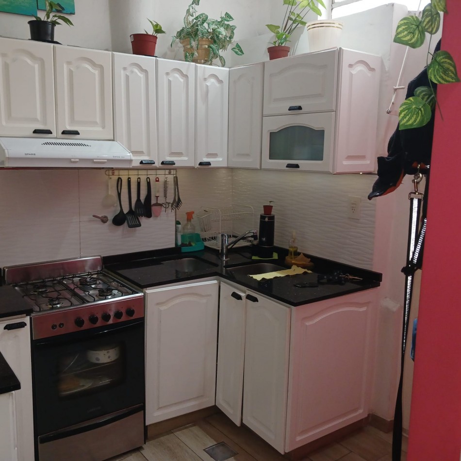 PASAJE GIBRALTAR 5400, VENTA PH DE TRES AMBIENTES