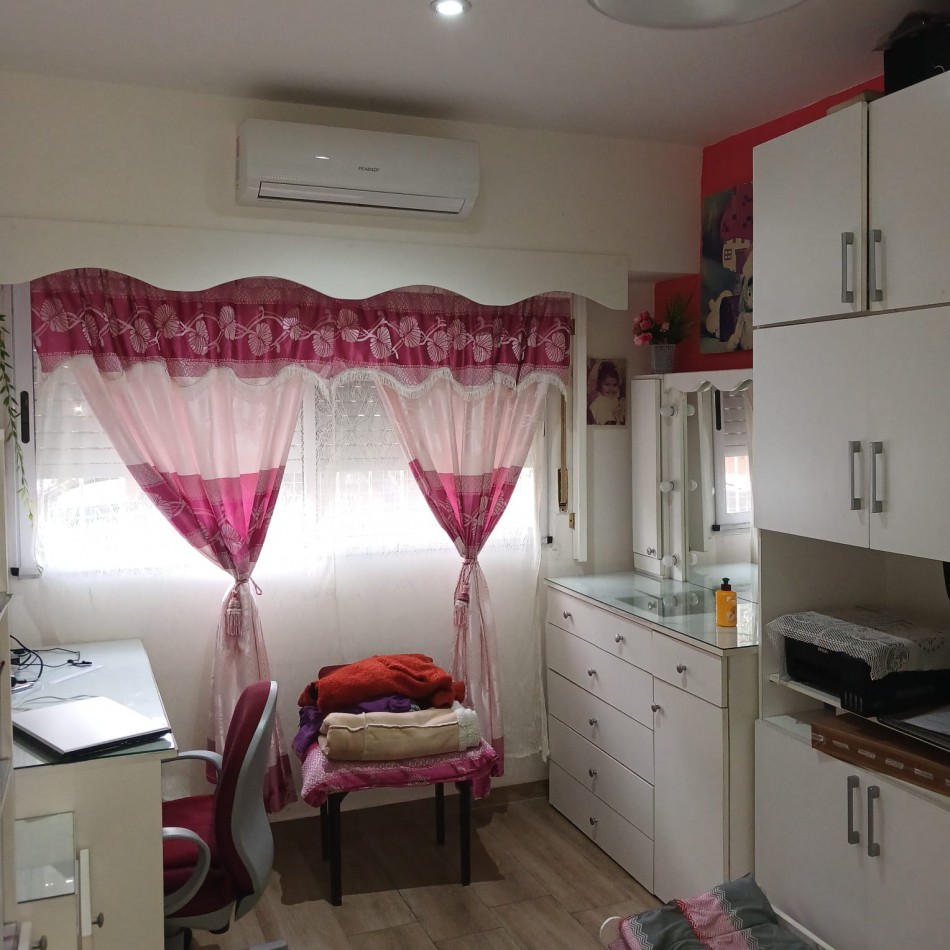 PASAJE GIBRALTAR 5400, VENTA PH DE TRES AMBIENTES