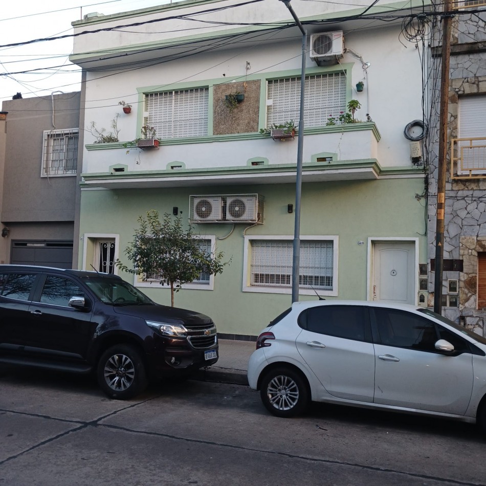 PASAJE GIBRALTAR 5400, VENTA PH DE TRES AMBIENTES