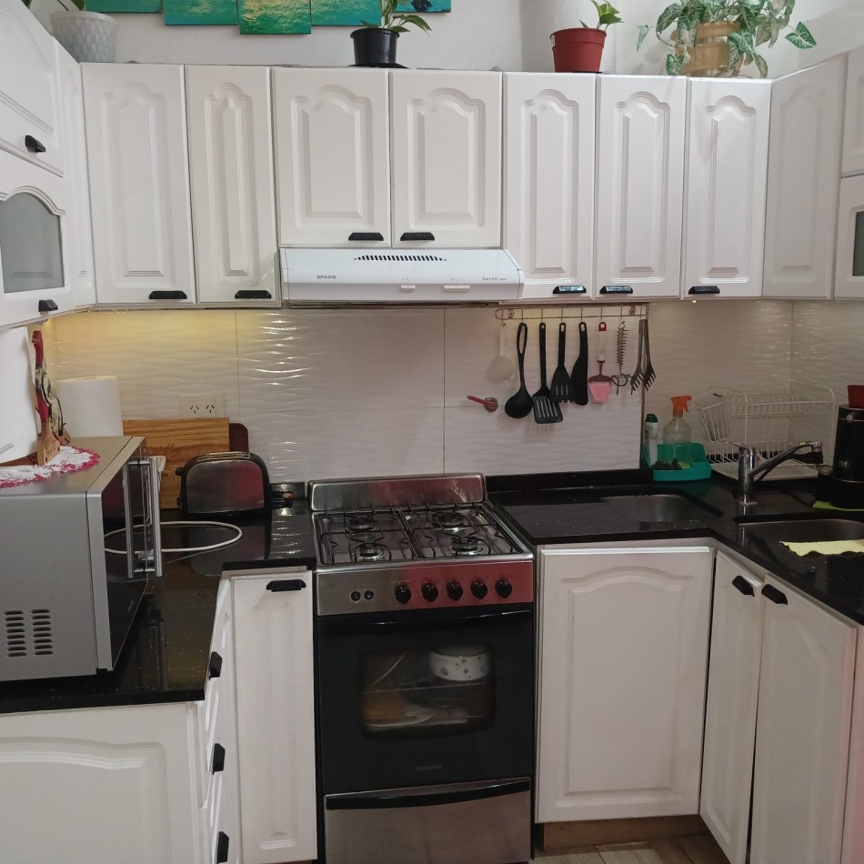 PASAJE GIBRALTAR 5400, VENTA PH DE TRES AMBIENTES