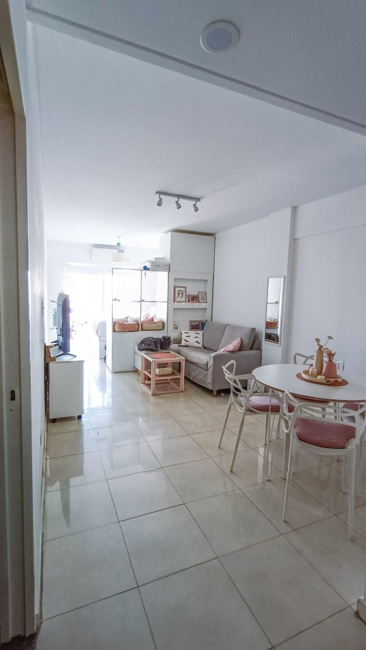 ANDRES LAMAS 1151, VENTA 1 AMB DIVISIBLE FTE BALCON 