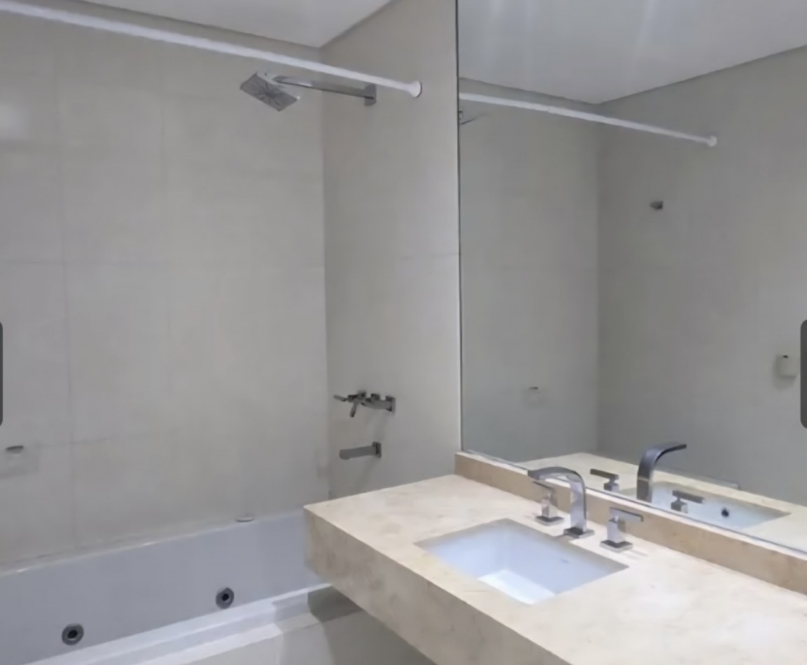 JUANA MANSO 670, VENTA DEPARTAMENTO DE TRES AMBIENTES