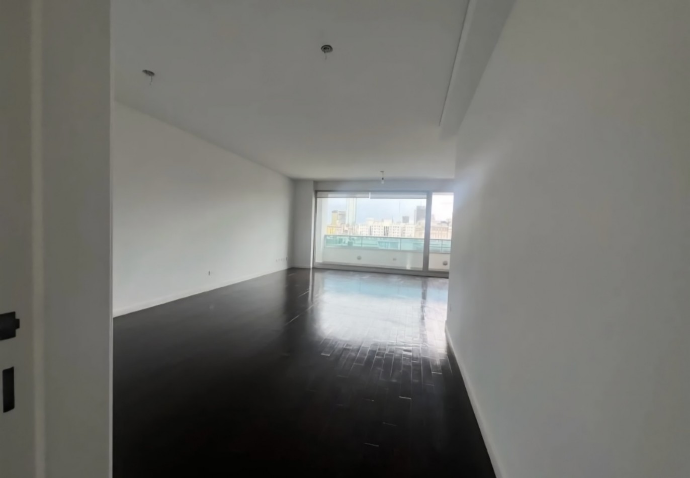 JUANA MANSO 670, VENTA DEPARTAMENTO DE TRES AMBIENTES