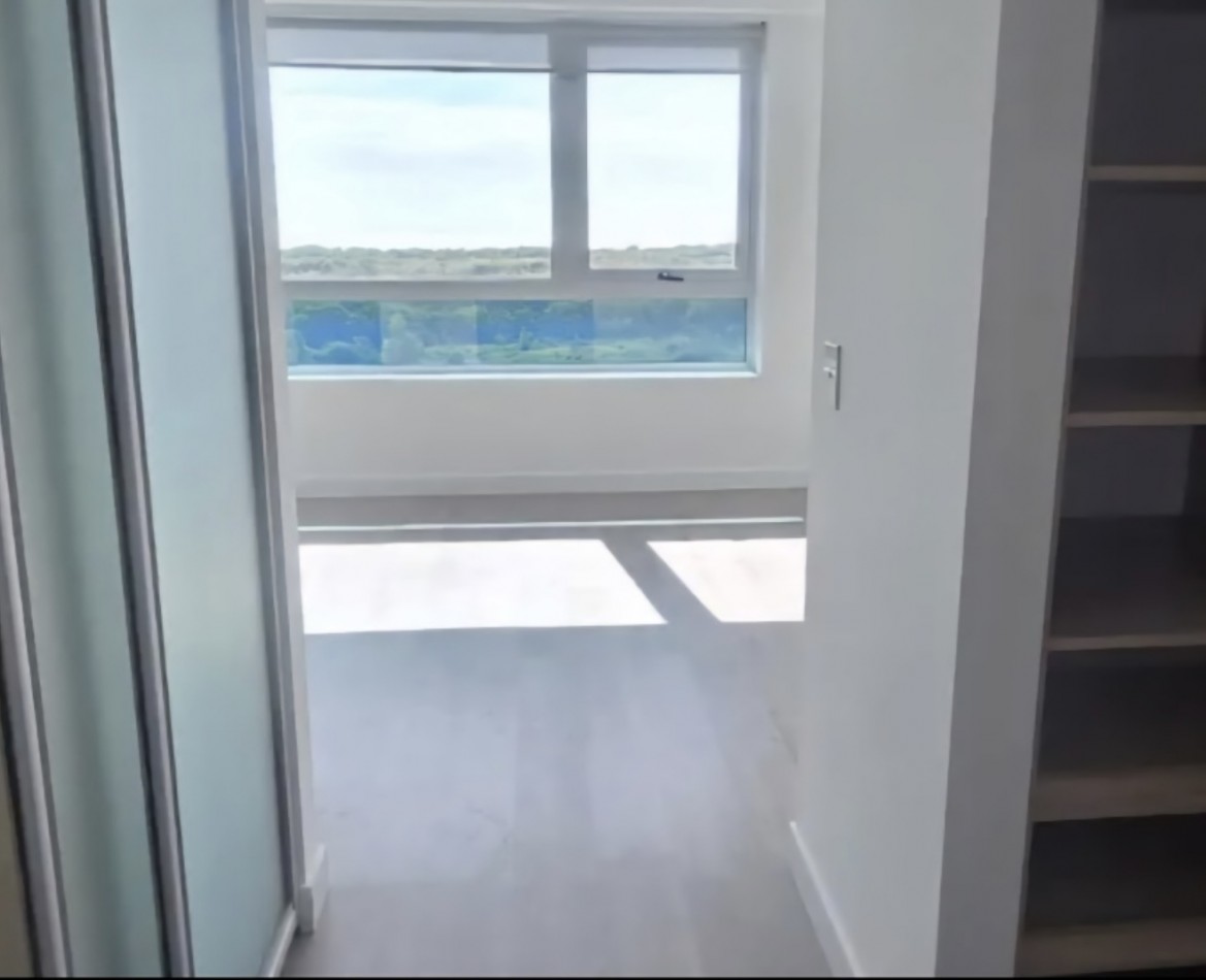 JUANA MANSO 670, VENTA DEPARTAMENTO DE TRES AMBIENTES