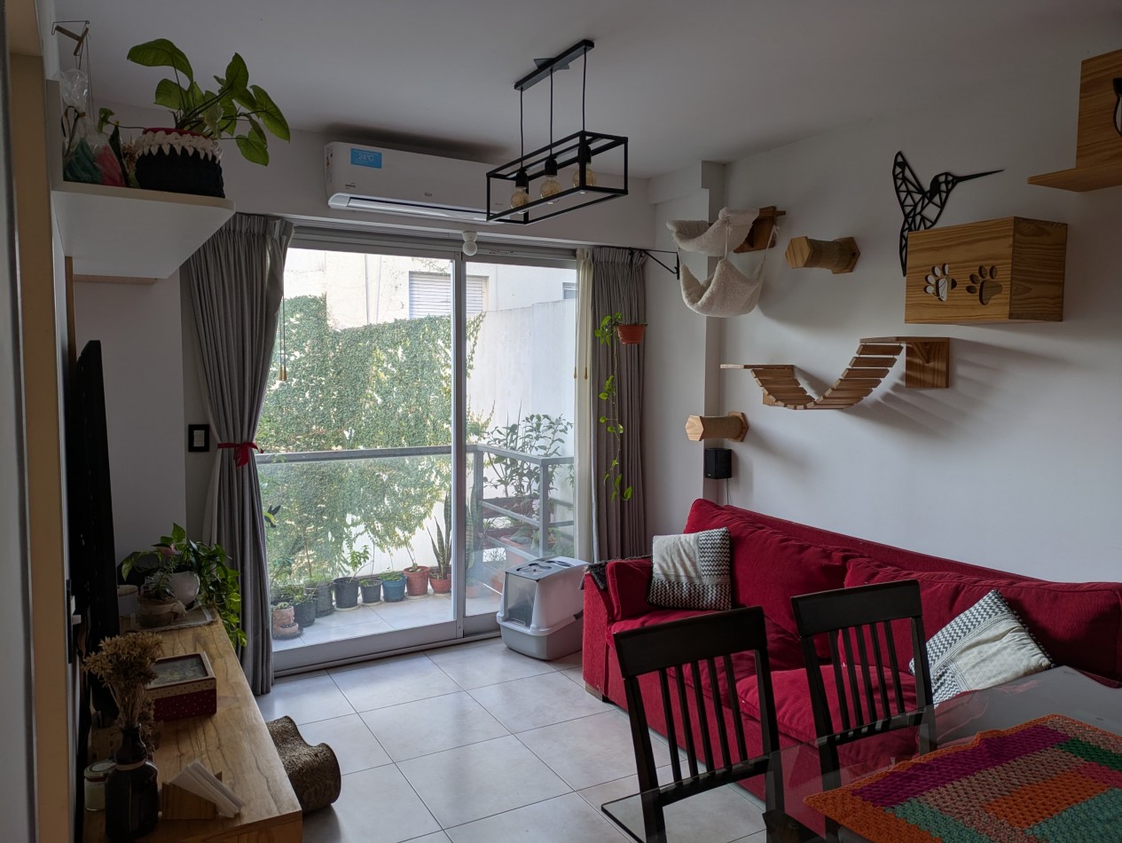 GRANADEROS 800, VENTA DEPARTAMENTO DE DOS AMBIENTES CON BALCON 