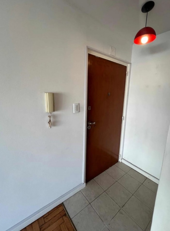 ALSINA 1200, VENTA 1 AMB BALCON TERRZA A 100 MTRS AV 9 DE JULIO