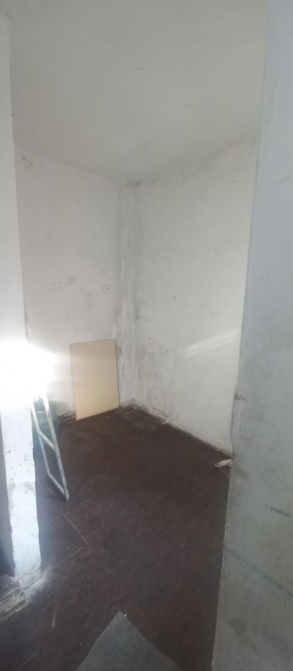 AV. PUEYRREDON 700, VENTA DEPARTAMENTO DE 8 AMBIENTES A RECICLAR