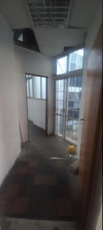 AV. PUEYRREDON 700, VENTA DEPARTAMENTO DE 8 AMBIENTES A RECICLAR
