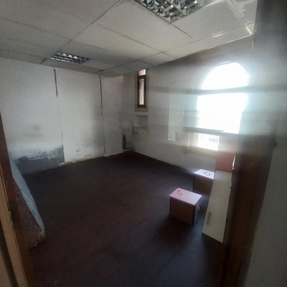 AV. PUEYRREDON 700, VENTA DEPARTAMENTO DE 8 AMBIENTES A RECICLAR
