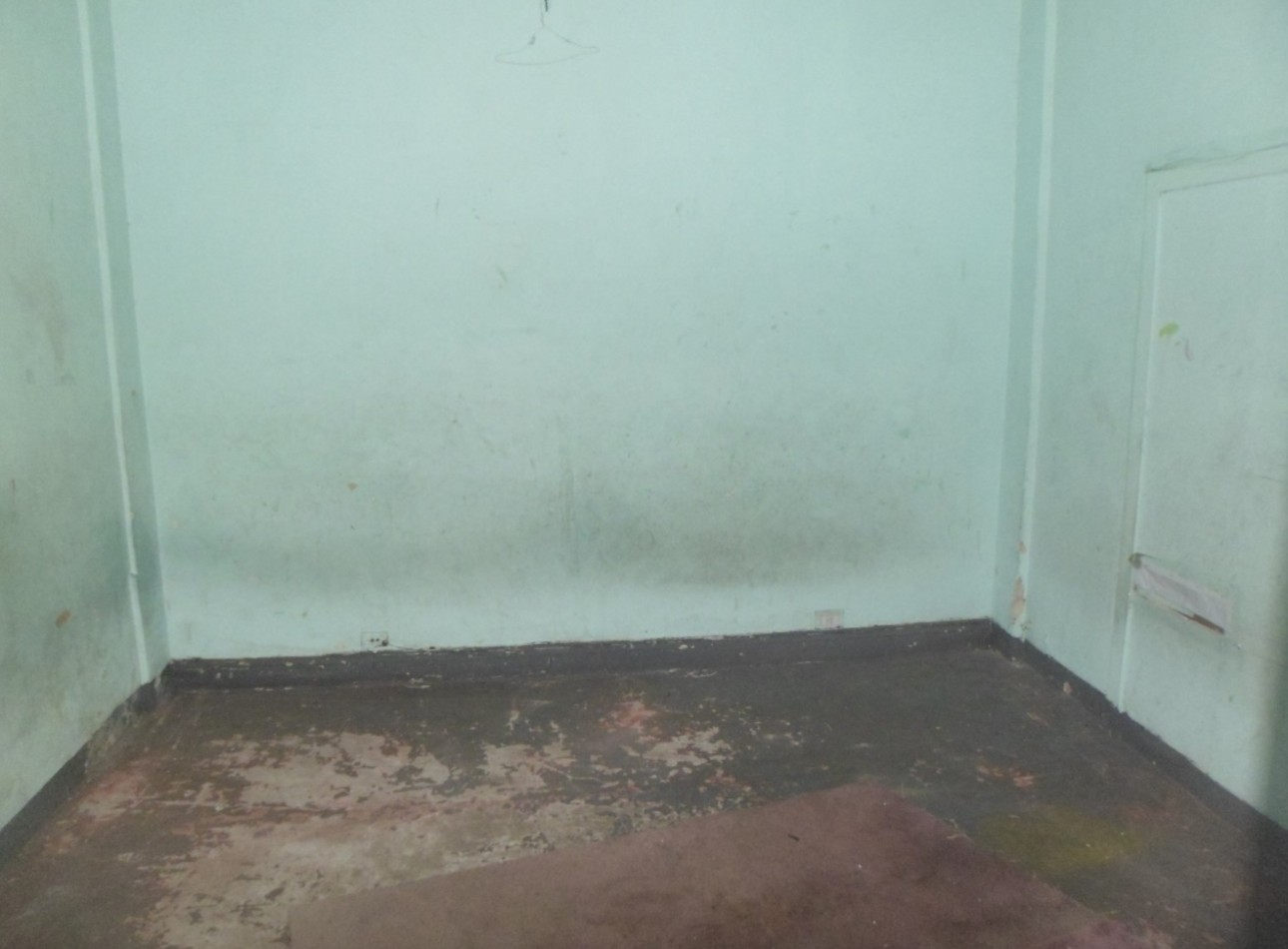 AV. PUEYRREDON 700, VENTA DEPARTAMENTO DE 8 AMBIENTES A RECICLAR