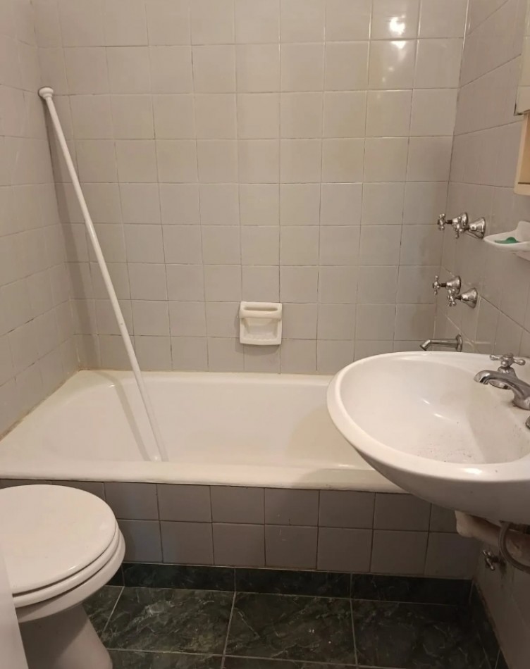 GODOY CRUZ 2700, Venta Muy Buen depto 2 AMB c/Patio Propio Apto PROF/VIVIENDA