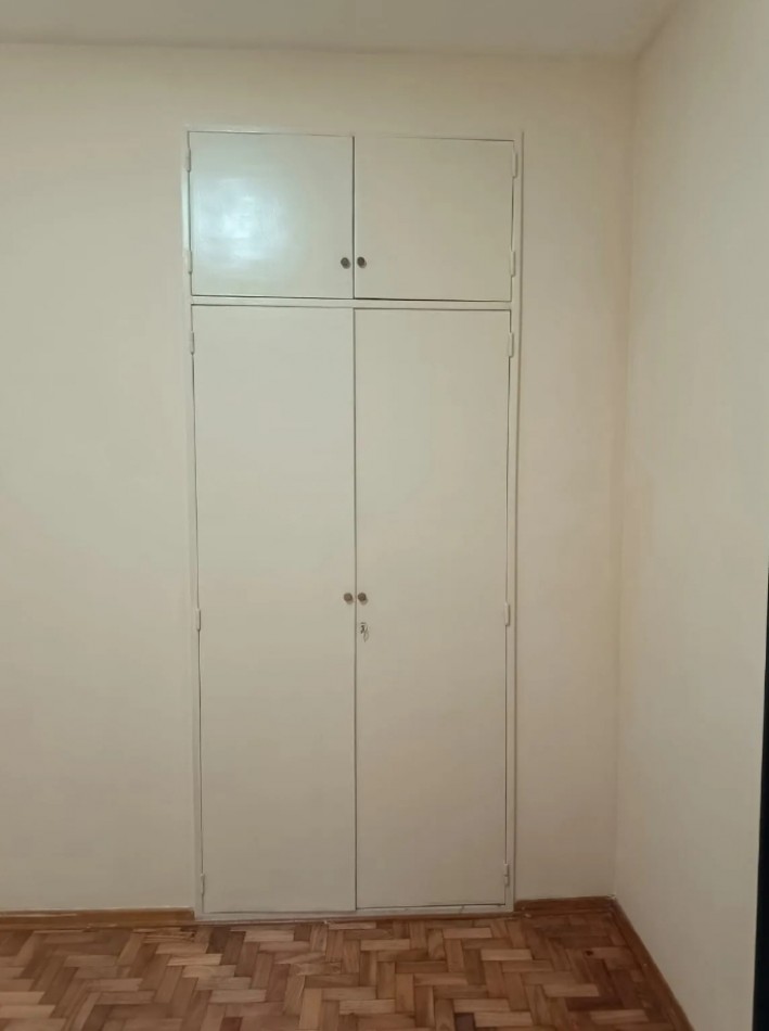 GODOY CRUZ 2700, Venta Muy Buen depto 2 AMB c/Patio Propio Apto PROF/VIVIENDA