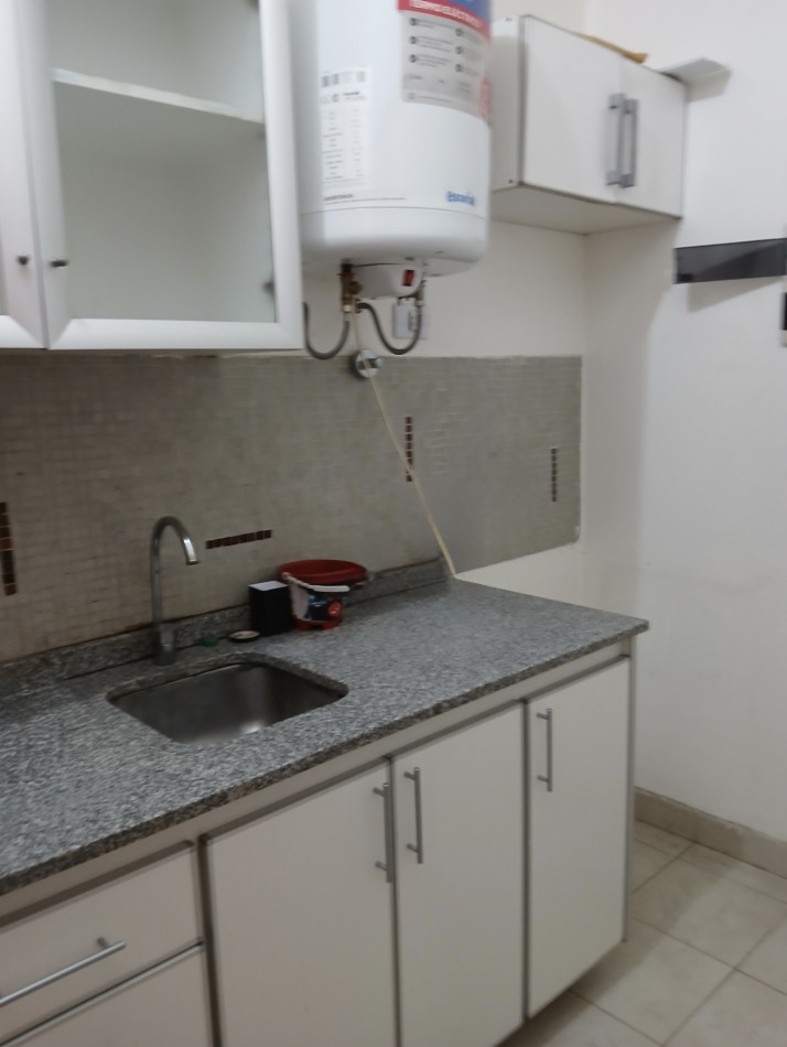 LAVALLE 700, VENTA DEPARTAMENTO DE TRES AMBIENTES