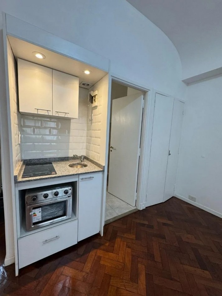 VICENTE LOPEZ 1700, VENTA DEPARTAMENTO DE UN AMBIENTE