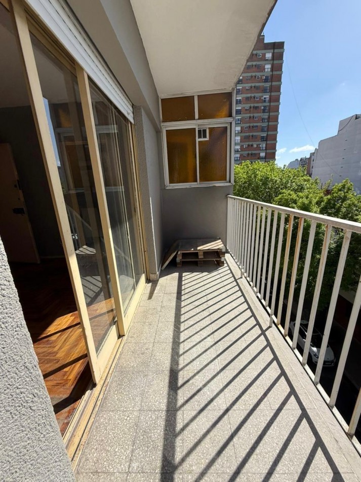 VENEZUELA 4000, VENTA DEPARTAMENTO DE DOS AMBIENTES 