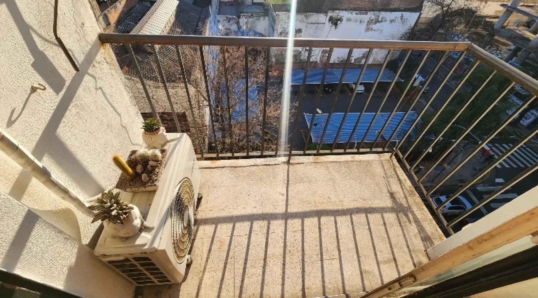 SAAVEDRA 100, VENTA IMPECABLE DEPTO 1 AMB DIVISIBLE FRENTE BALCON