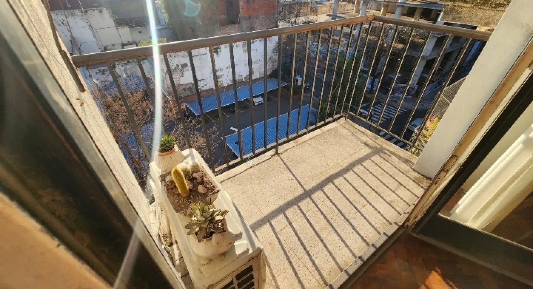 SAAVEDRA 100, VENTA IMPECABLE DEPTO 1 AMB DIVISIBLE FRENTE BALCON